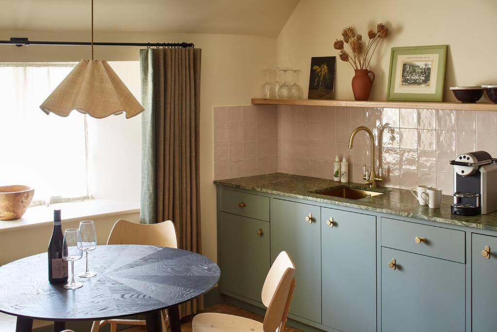 Dawn At The Sun Inn Felmersham, Our Signature Duplex Suite Sharnbrook Eksteriør billede