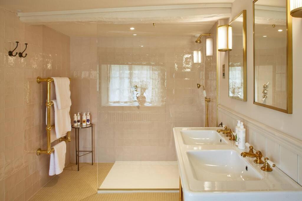 Dawn At The Sun Inn Felmersham, Our Signature Duplex Suite Sharnbrook Eksteriør billede
